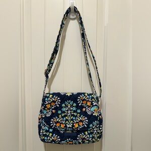 EUC Vera Bradley small chandelier floral crossbody flap bag